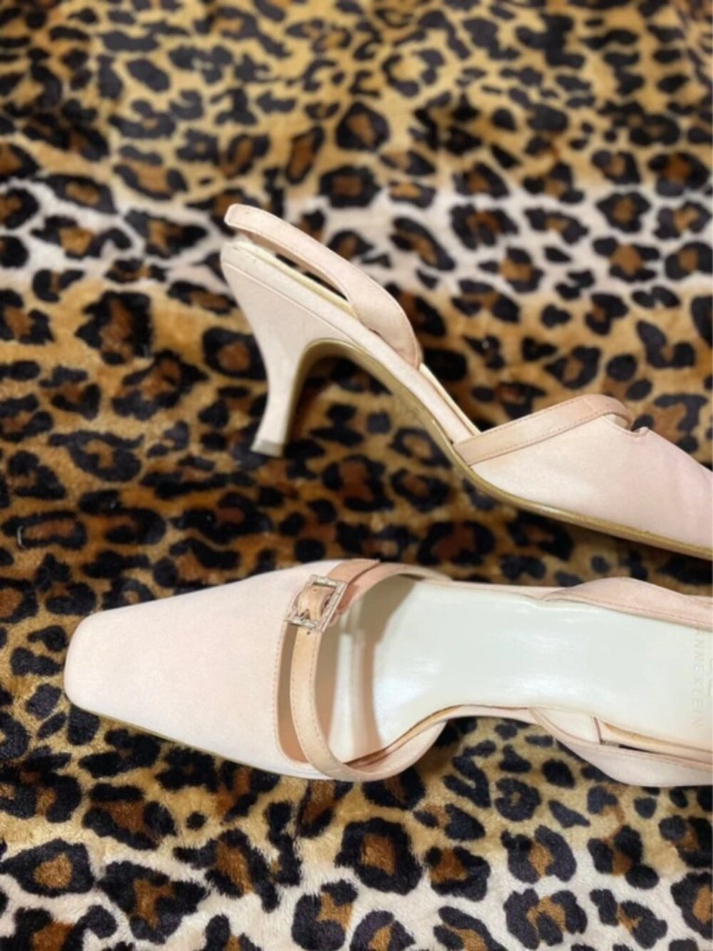 Vintage Anne Klein slingback heels - Picture 3 of 3